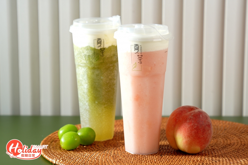 另外還有今季限定的蜜桃和香印口味，全部用上新鮮水果製作而成，沙冰質感細嫩綿密，帶有少少果肉口感，而並非色素或假果汁味。