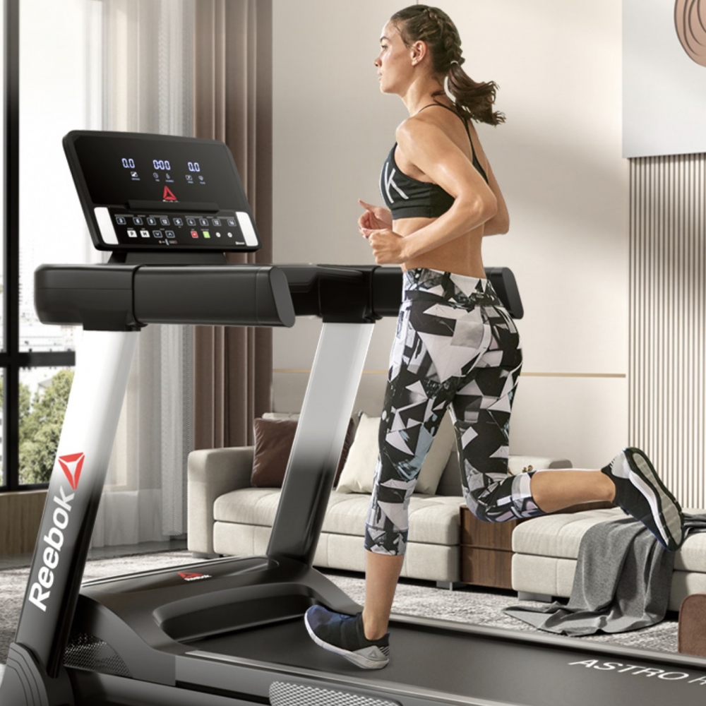 室內可摺疊家用智能跑步機：內置靜音摩打同緩震科技，跑起上嚟更暢快～