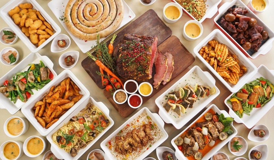 「生蠔．鮑魚．黑毛豬」自助晚餐