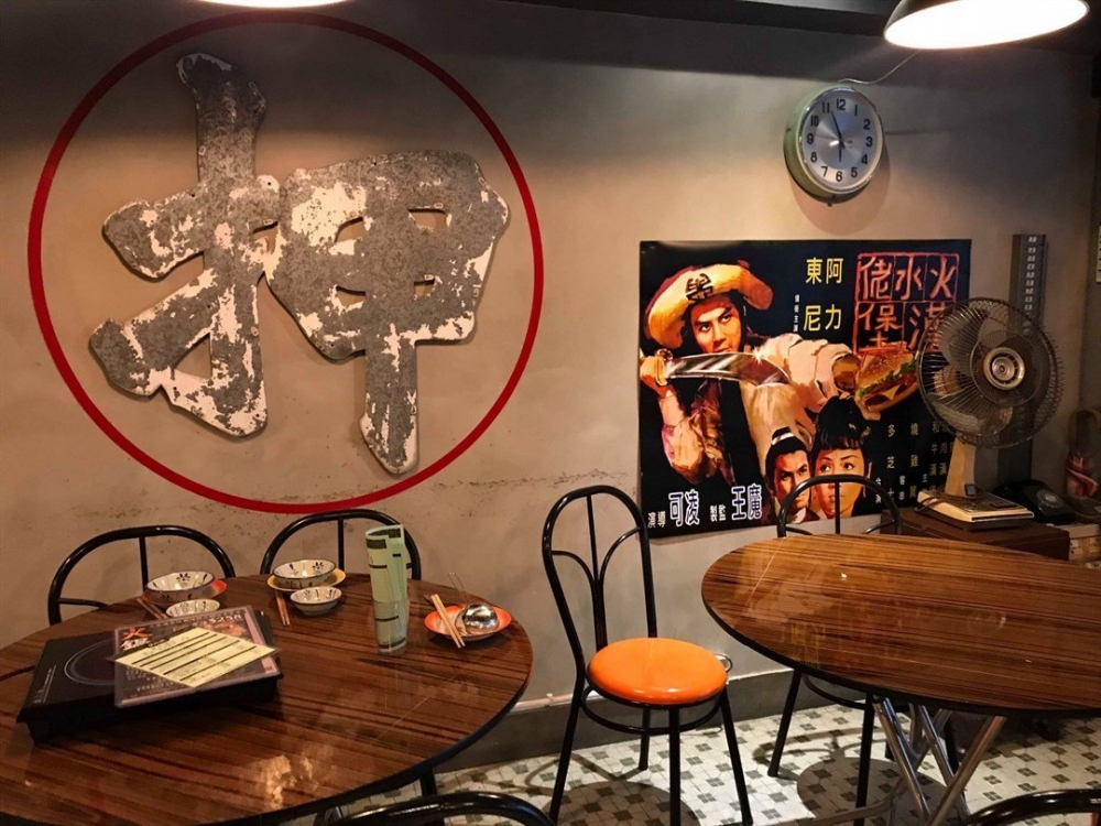 客人可選到旺角和屯門分店用餐~