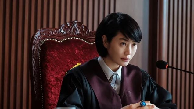 有內地律師認為，陳男可向妻子索取精神損害撫慰金等費用。