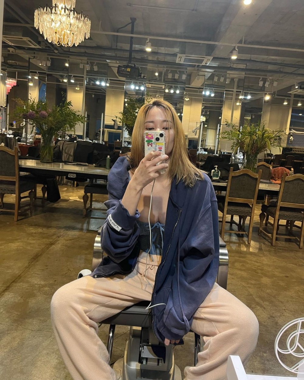 全鐘瑞私下的打扮充滿獨特魅力~