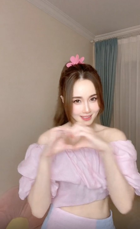 傅穎 抖音