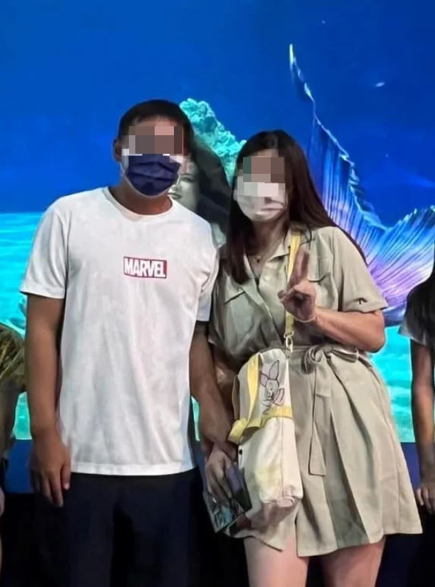 美人魚看起來很詭異。