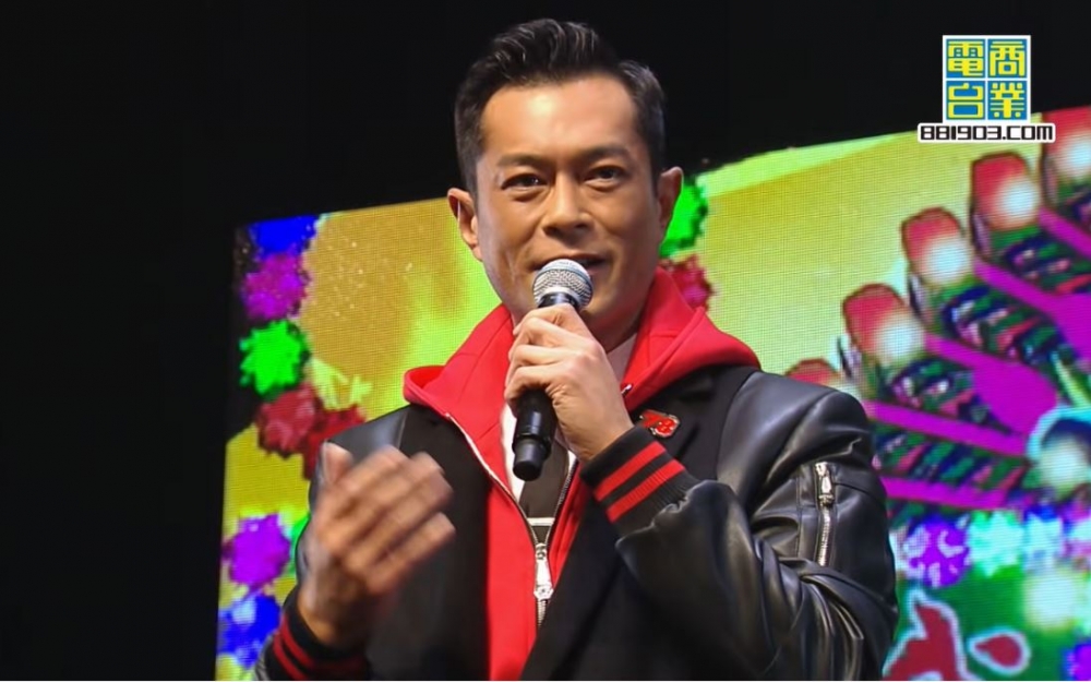 余文樂表示,古仔出於多種責任心而不斷工作。