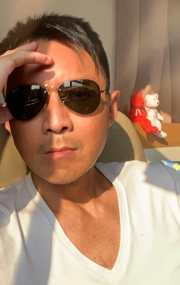 批評林利呃飲呃食，並且冇送戒指及婚禮俾佢！