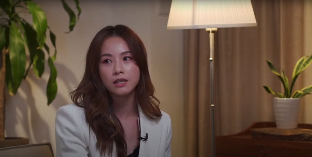外界常指佢係專演「港女」嘅演員,Stephy毫不介意,坦言自己喺香港出世,唔演港女咁演咩?