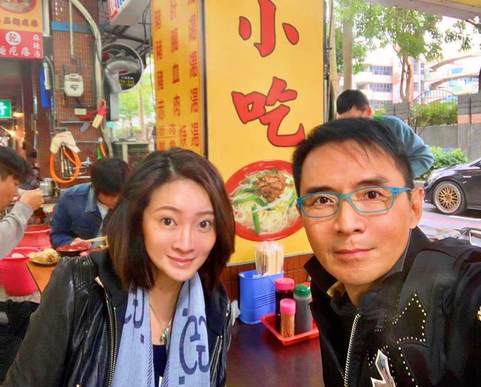 林利最近與台灣籍妻子鬧婚變，而佢今日凌晨突然向妻子公開道歉？！