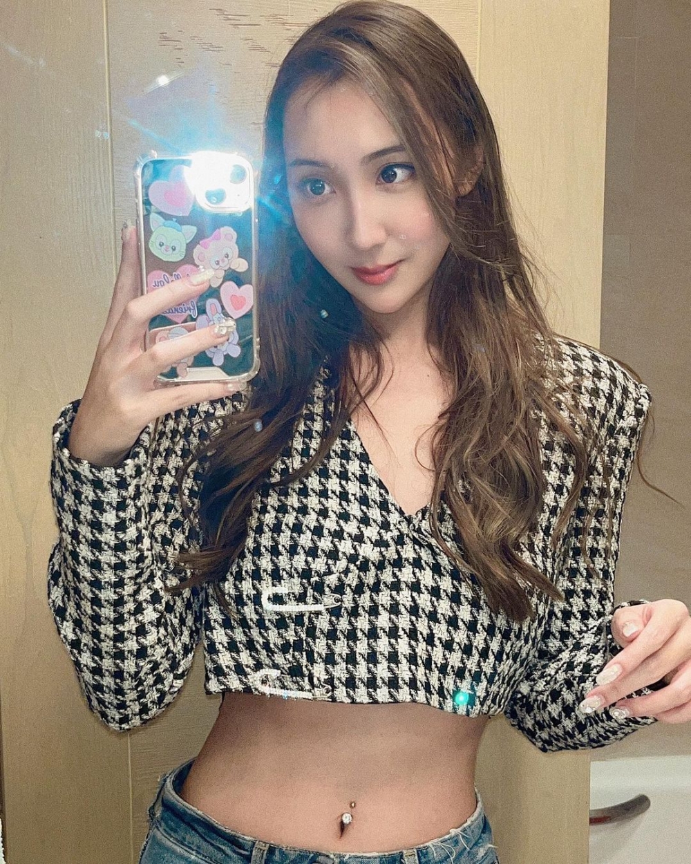 張靜婷得知Grace都有類似經歷,佢自覺唔係得佢自己承受呢啲嘢,接受能力高咗好多。