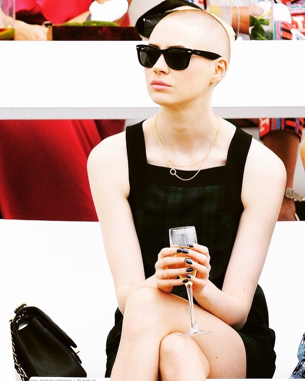 Karen Gillan為了星雲的光頭造型,直接剃光頭!