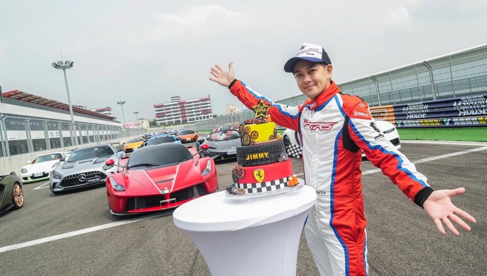 林志穎23歲就投入賽車運動，多年嚟參與多項賽車賽事