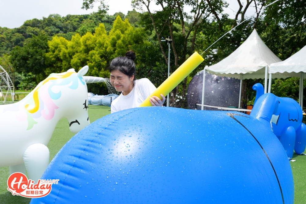 今年門票是$188起，除了包水上競技場、腳踏船和踏浪艇外，還包括其他活動，包括濕身賽區域、兒童玩樂專區、遊戲攤位等，入場後即可在兩小時內任玩樂園內多個設施，更可以跟朋友來場濕身水槍大戰，刺激度滿分！