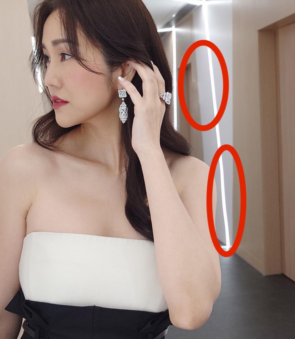 仲搞到後邊嘅門框歪咗！