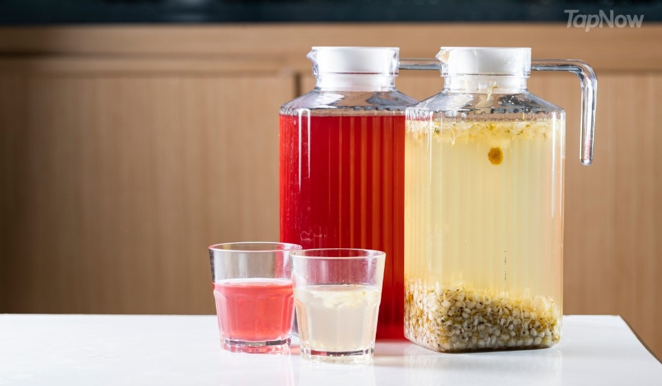 兩款指定茶飲 - 菊花薏米、洛神檸檬，好解膩～