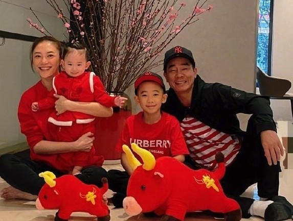 二人婚後育有2名兒子