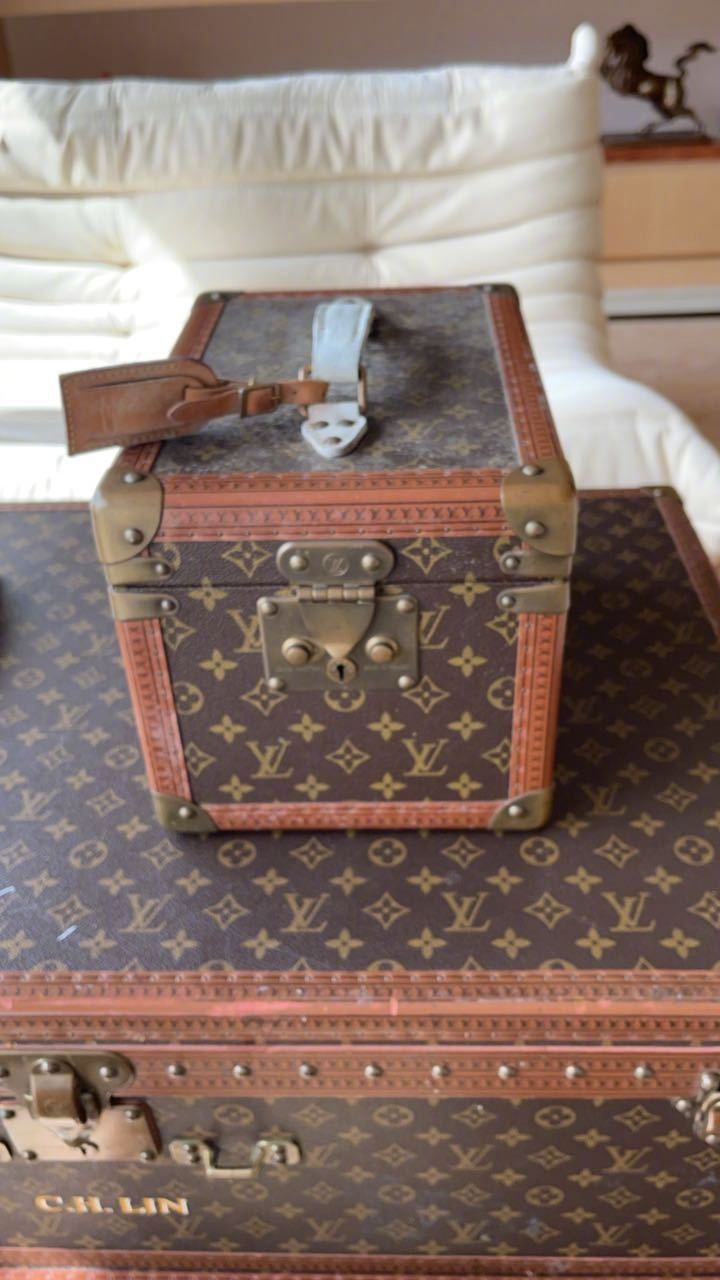 除咗珠寶，林青霞更有兩個LV化妝箱，係35年前由施南生送贈