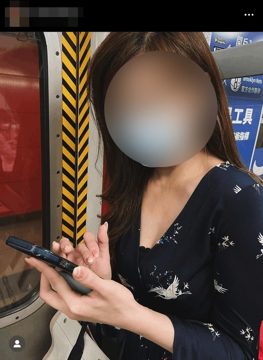 網民認出同大文拖手嘅女子身份，原來佢都係一位foodie