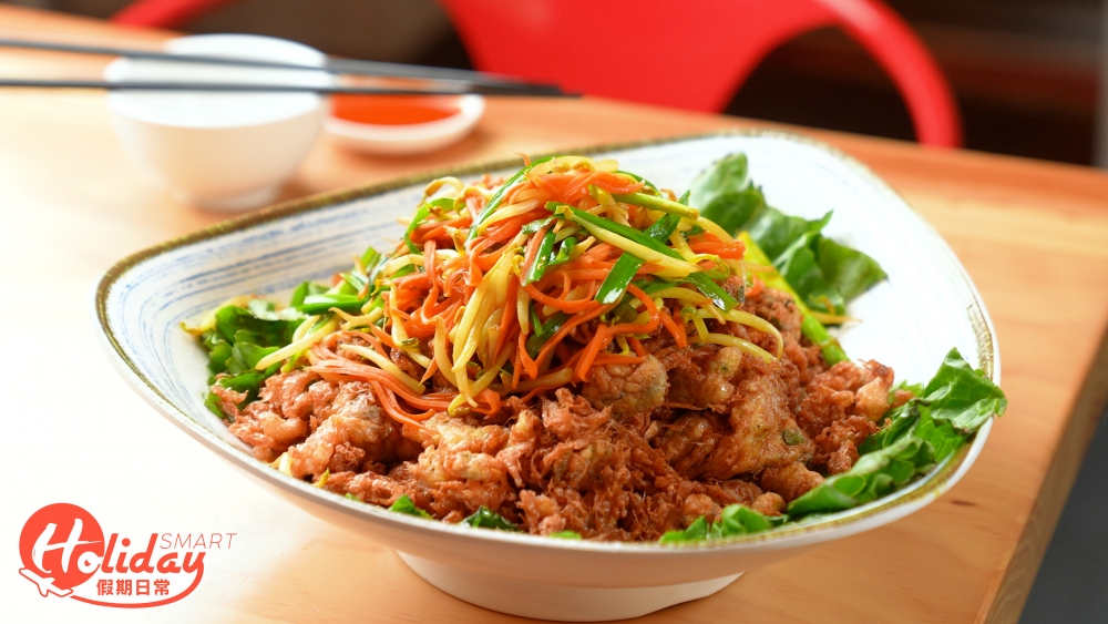 還有巨型泰式蠔餅，這個份量只需$98，最適合與家人朋友一起分享，認真抵食！