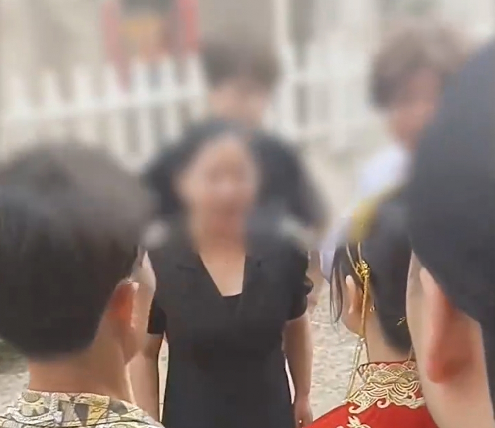 雙方就退還禮金問題僵持不下。