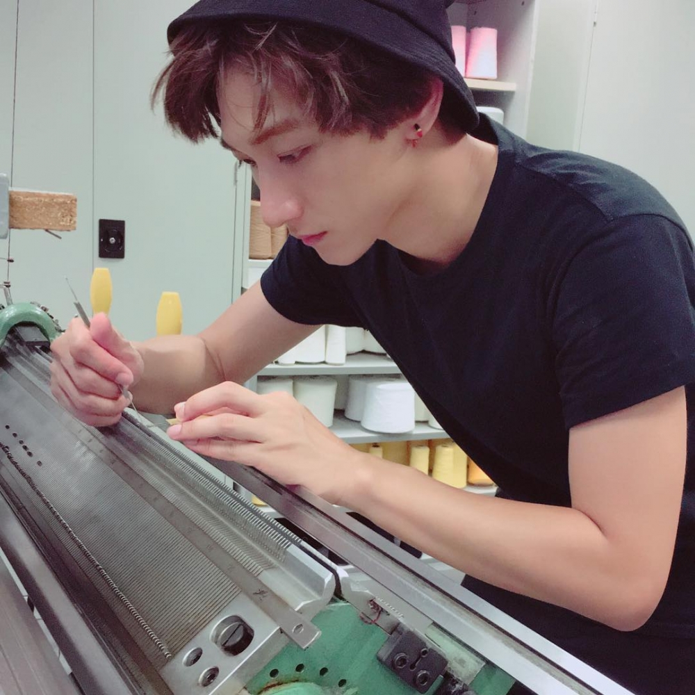 修讀時裝設計系的王智騫，曾一邊工作一邊讀書。