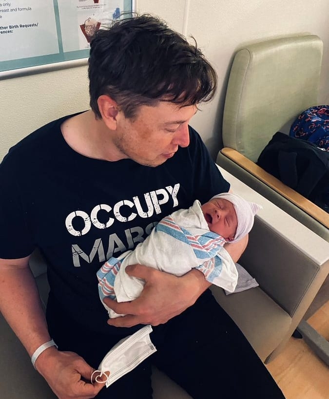 Elon Musk與前任Grimes育有一子「X Æ A-12 Musk」