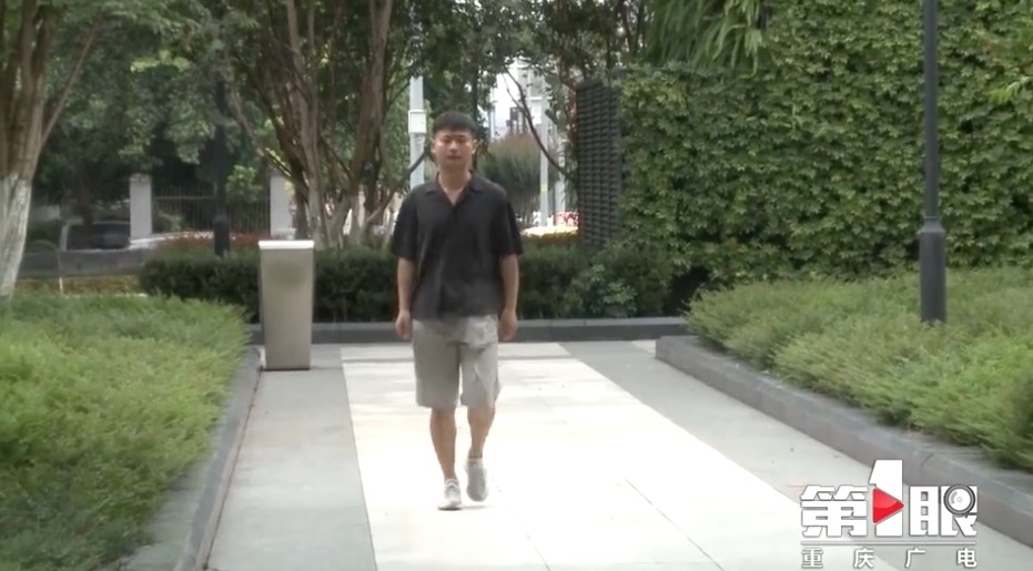 許明偉指有一次相睇，佢諗住同女生吃下飯、睇戲、散步、傾下偈，但對方卻提出去佢間屋望下先。