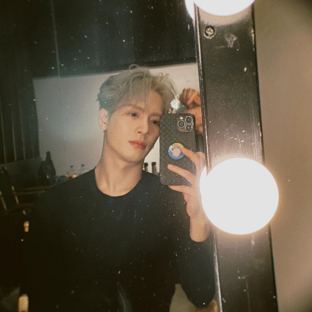 泰國連日都落大雨，但仍無阻粉絲與偶像見面嘅心情，Jackson嘅每個行程都有好多泰國fans支持。