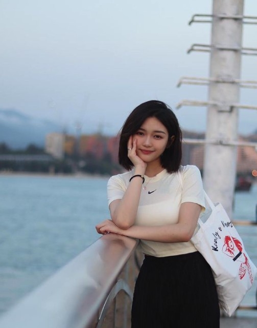 KOL丁丁(丁彥均)上節目分享前任們同現任男友嘅愛情故事,最神奇嘅係4位「男友」都認識大家?!