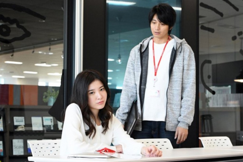 有網民稱買散水餅通常都按人頭一人一件,如果有幾個同事話唔食,拎住剩返個啲餅就會好尷尬,呼籲佢將心比己。