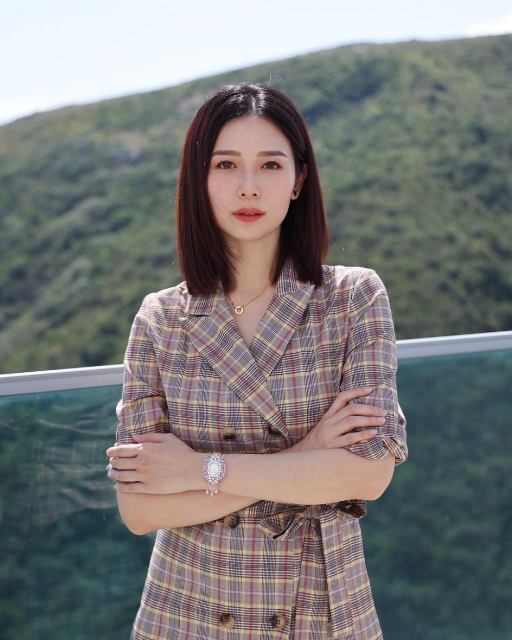 豪宅背山面海,景色優美!