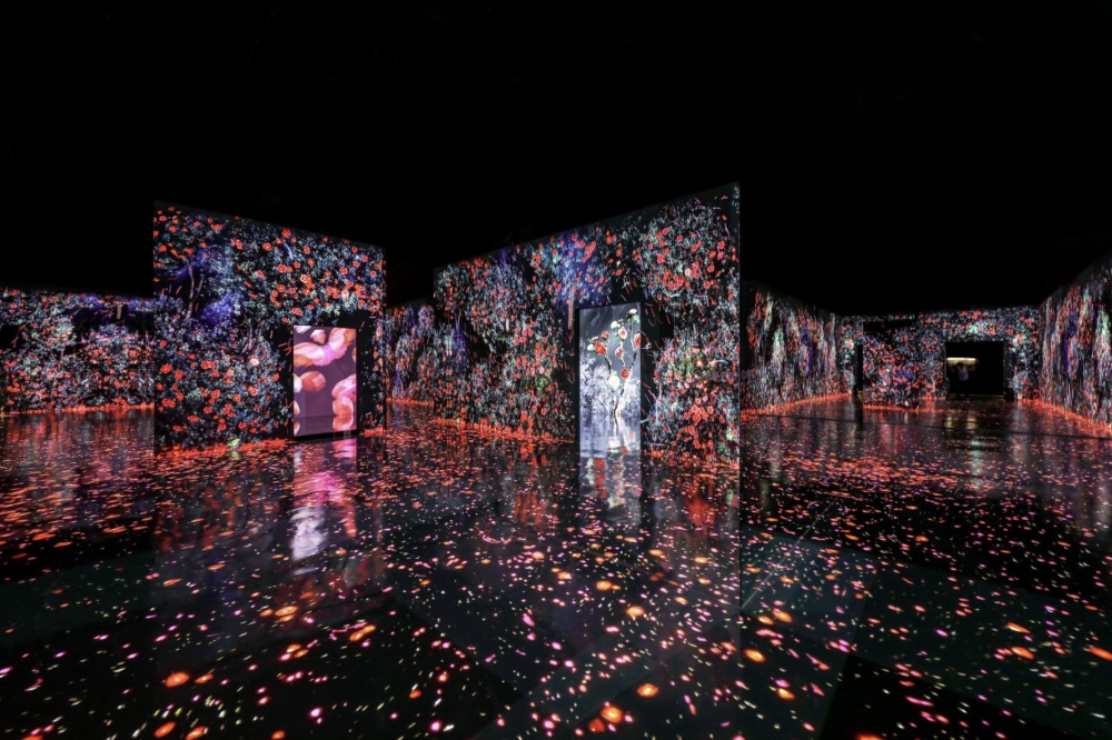 被譽為「韓版TeamLab」的韓國最大沉浸式多媒體藝術博物館ARTE MUSEUM亦會進駐其中，以大自然為主題，呈現包括熱帶雨林、潮汐漲退等各種視覺藝術場景，設立一系列光影藝術打卡裝置，今次進駐香港更將增設香港獨有的主題展覽，喜歡打卡一定要Bookmark！