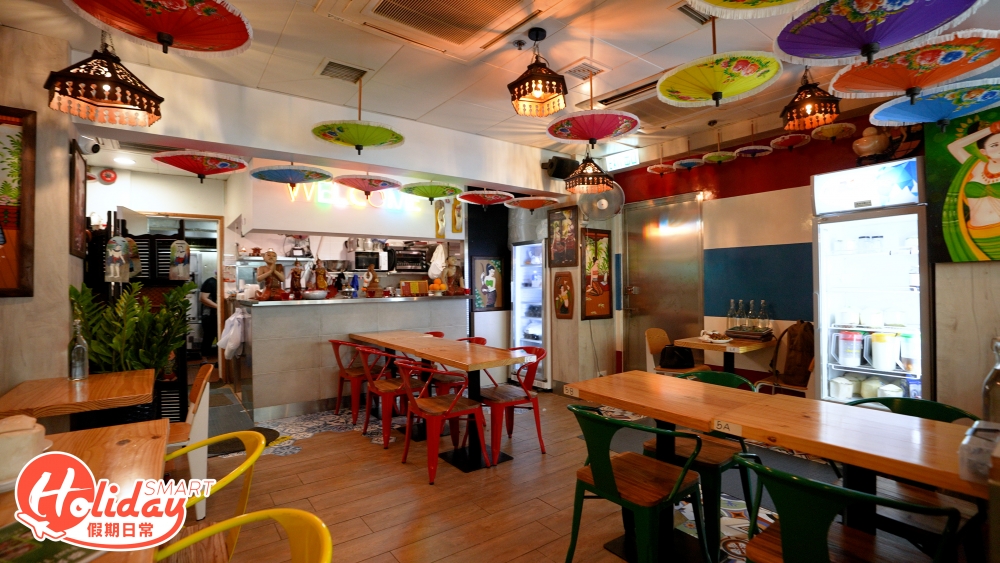 餐廳環境整潔舒適，裝橫比較現代化，卻不失泰國的風情。