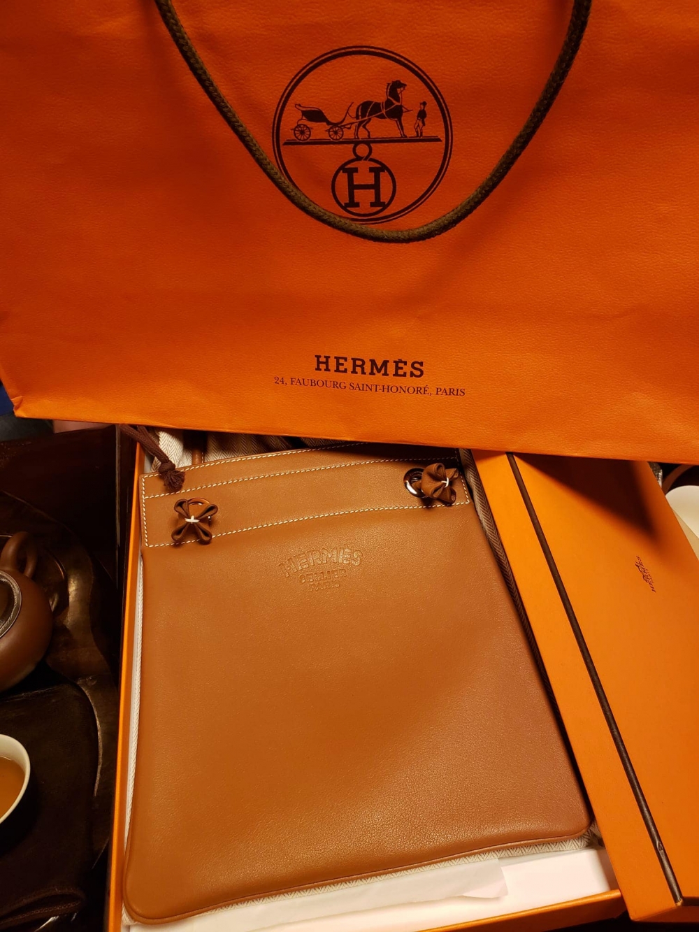 仲大晒收到嘅第一個Hermès禮物
