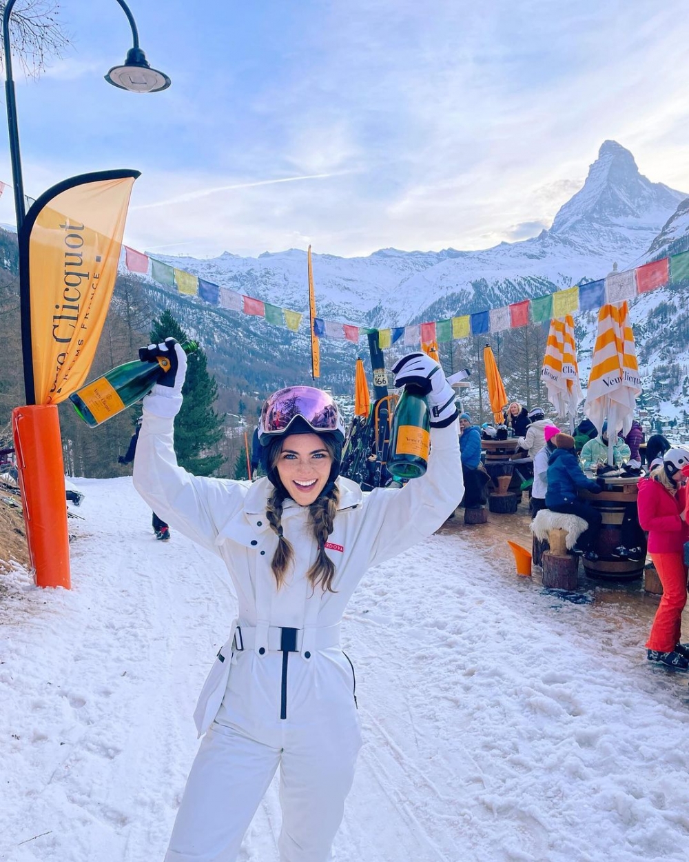 Isabelle經常都會參加不同的活動,性格非常活潑!