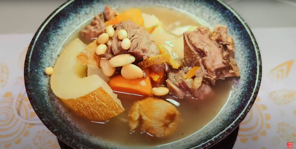 夏天湯水推介:老黃瓜豬骨湯