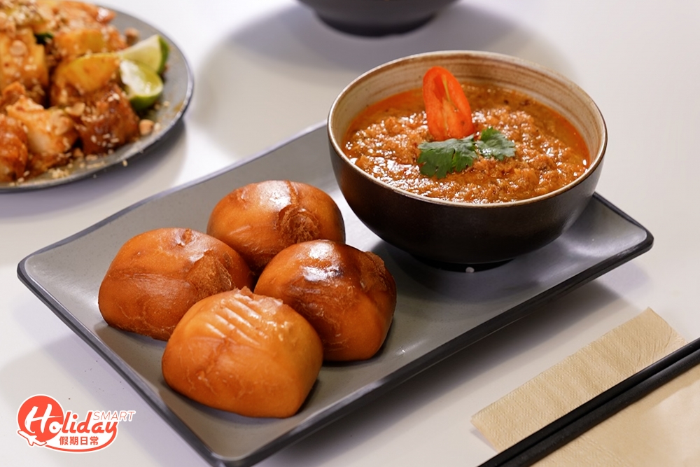 重口味人士適合辣椒蟹肉醬配炸饅頭