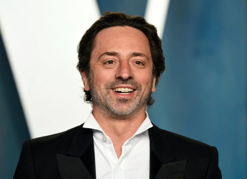 Elon Musk與Google創辦人之一Sergey Brin相多年，關係友好。