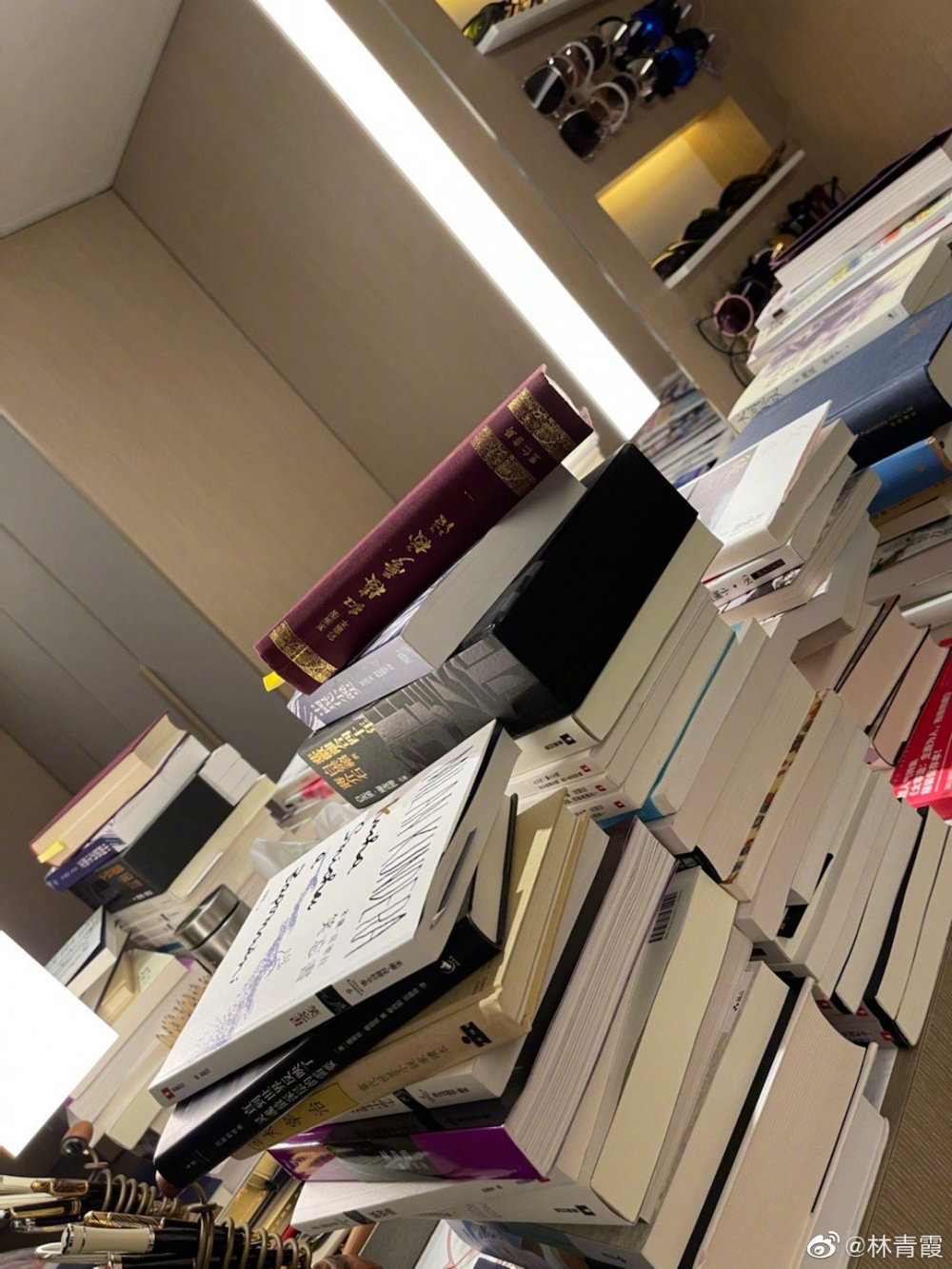 以往林青霞曾經喺微博公開部分嘅豪宅景觀