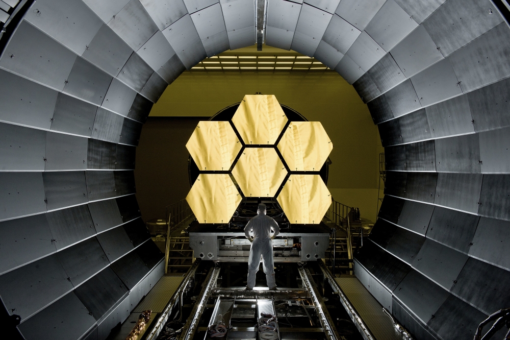 NASA公開首批宇宙史上最强的詹姆斯韋伯太空望遠鏡拍攝,最深遠及最清晰的宇宙全彩圖像!