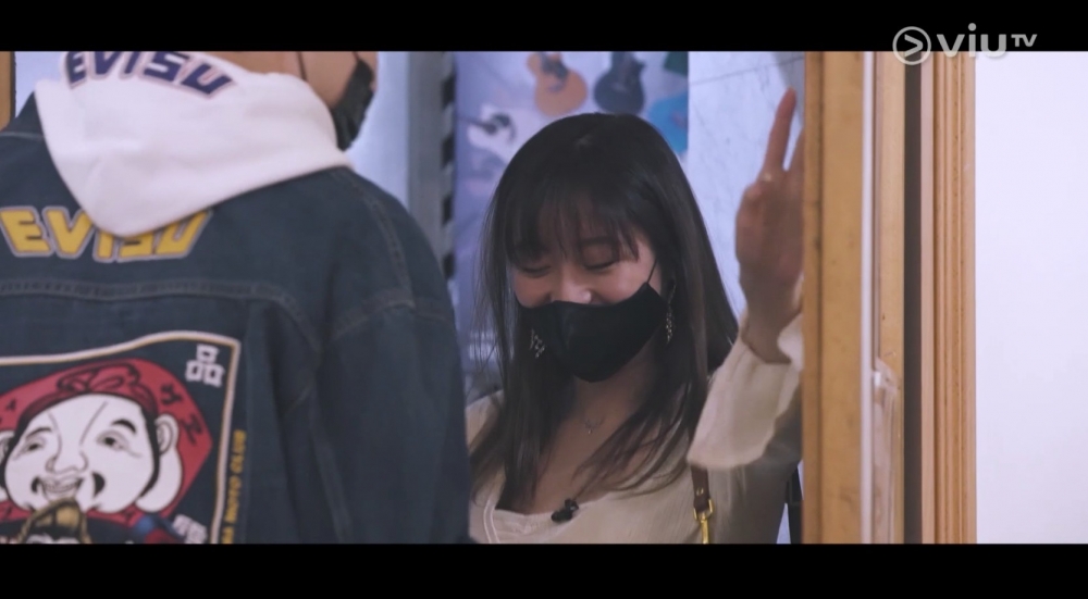 嘉宏安排去貓cafe與Kylie約會，點知Kylie係怕貓嘅，所以一上到貓cafe Kylie就顯得十分緊張