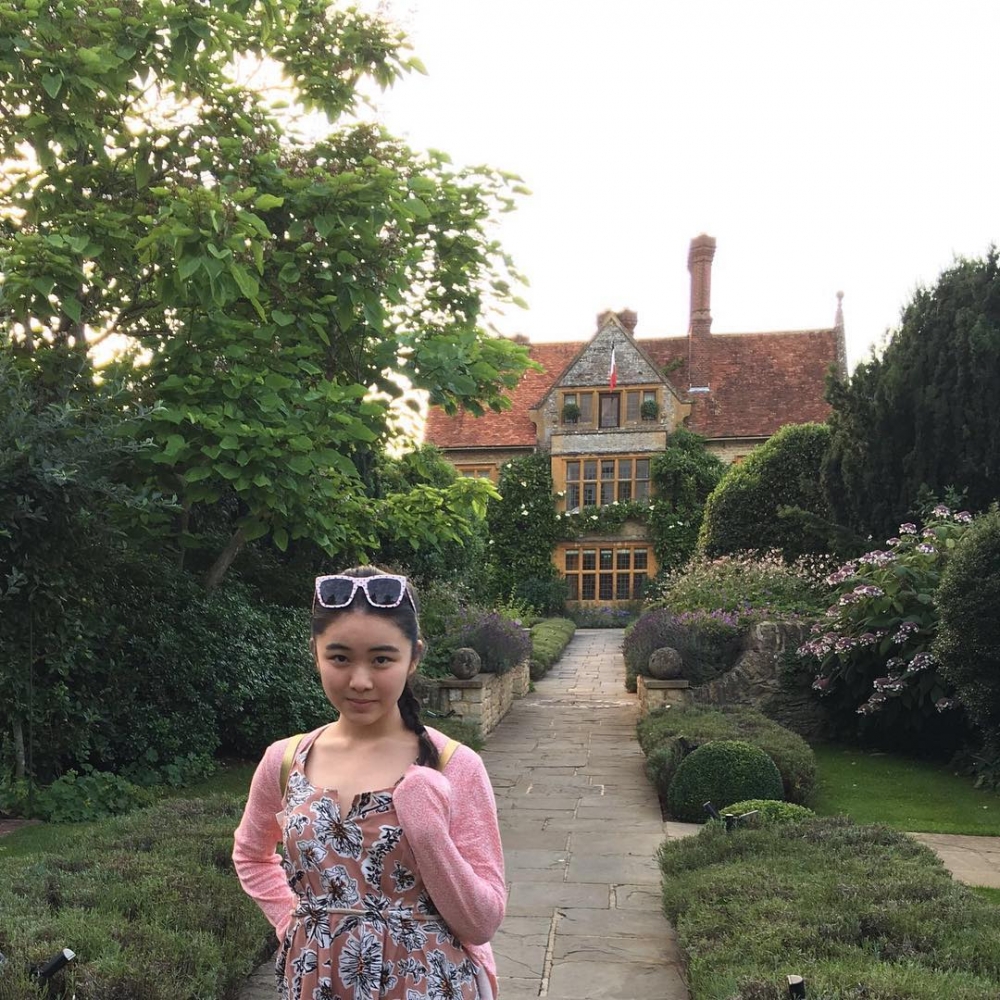 張光怡亦鍾意同家人一齊出國旅遊，曾到訪英國