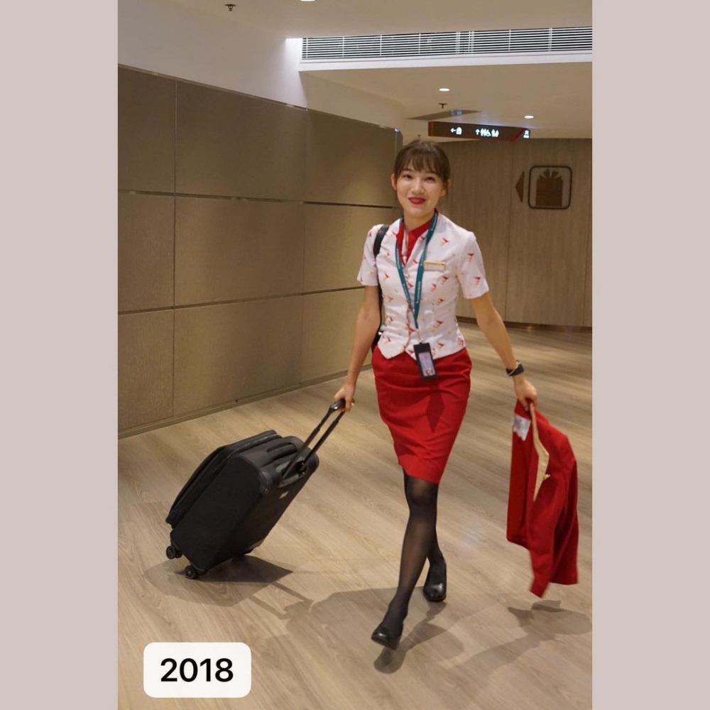 Yan曾是一名空姐~