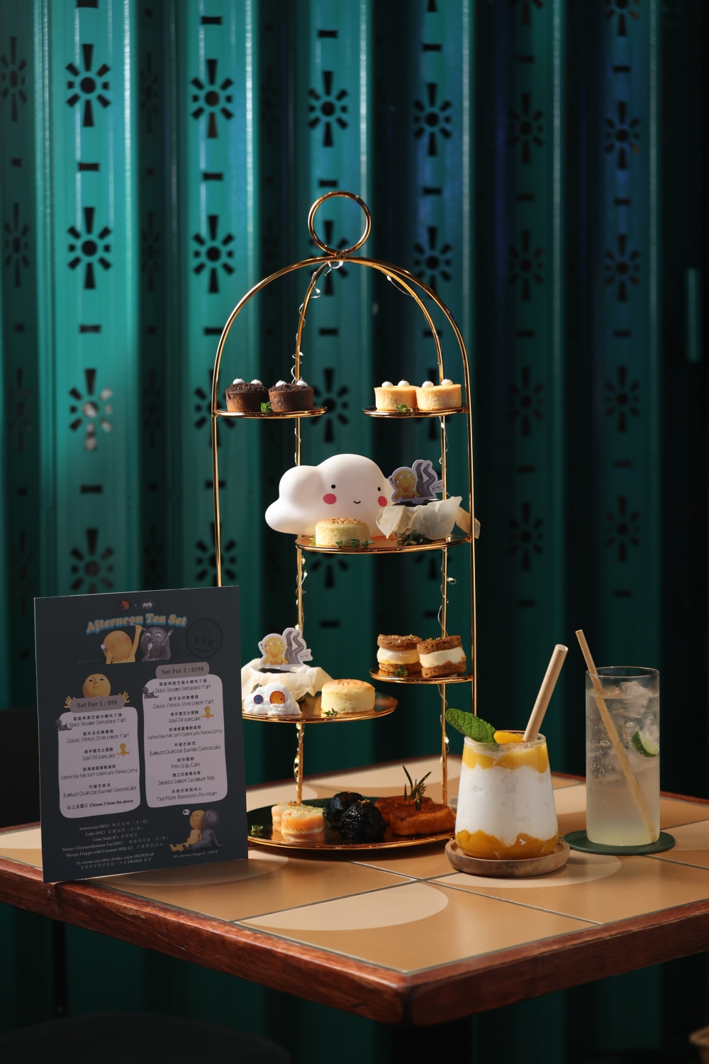 No Money So Lonely推出期間限定Mr n Mrs Moon Pancake套餐。