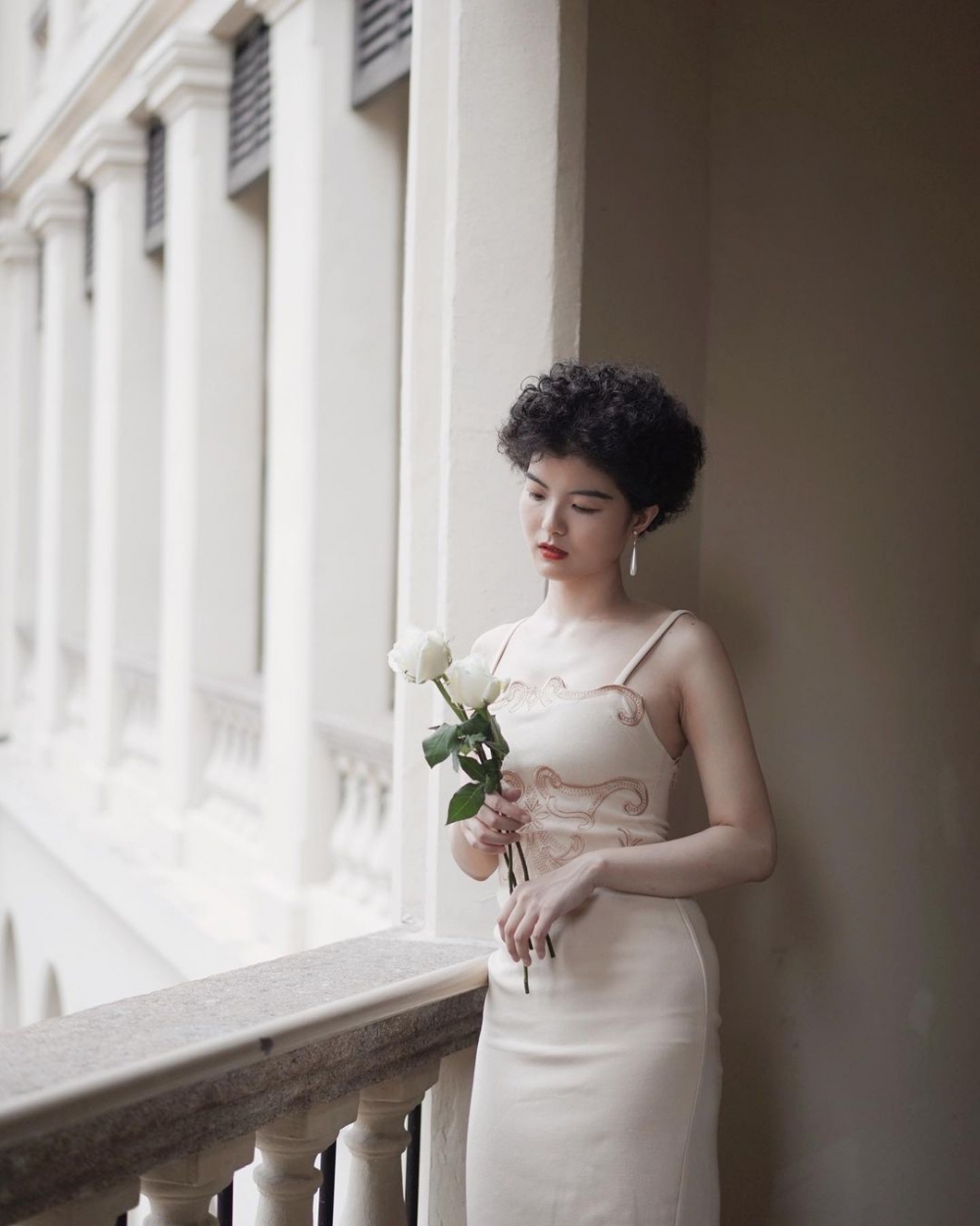 Astrid指佢今年25歲,喺香港大學公共管理博士一年級