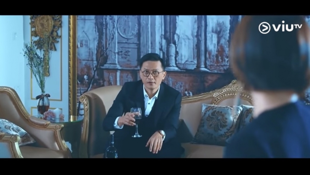 2019年,陳錦鴻曾同鄧萃雯合作拍攝ViuTV電視劇《婚內情》