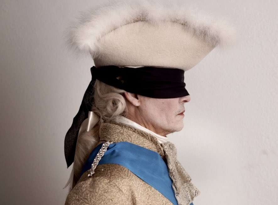 Johnny Depp以電影《Jeanne du Barry》正式回歸影壇，飾演法國最頹廢風流的國王「路易十五」！