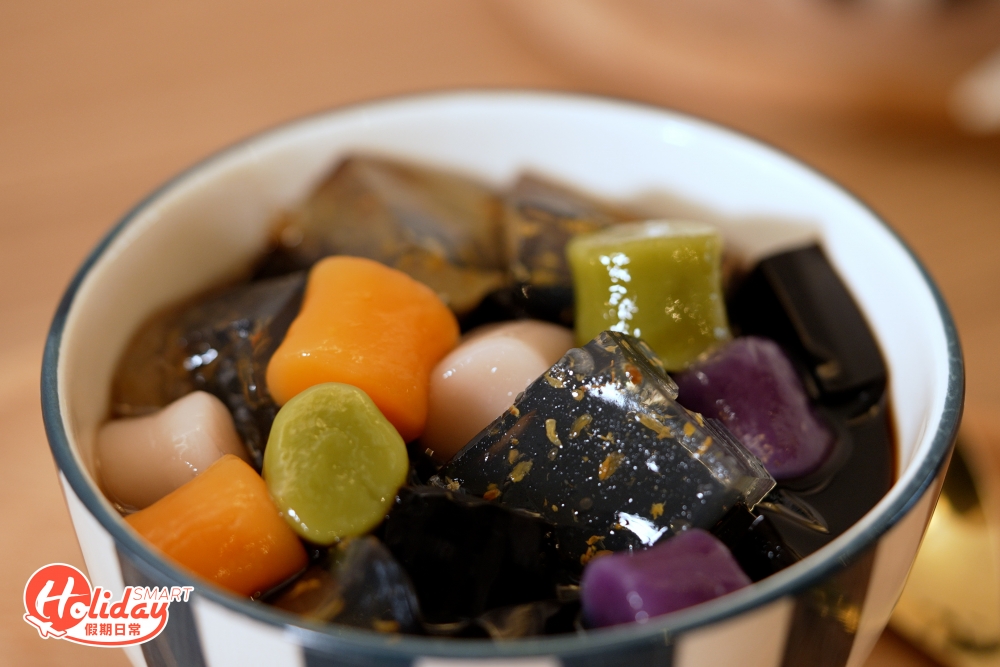 店舖開張不久，這款芋圓桂花糕涼粉就從一眾甜品中突圍而岀！