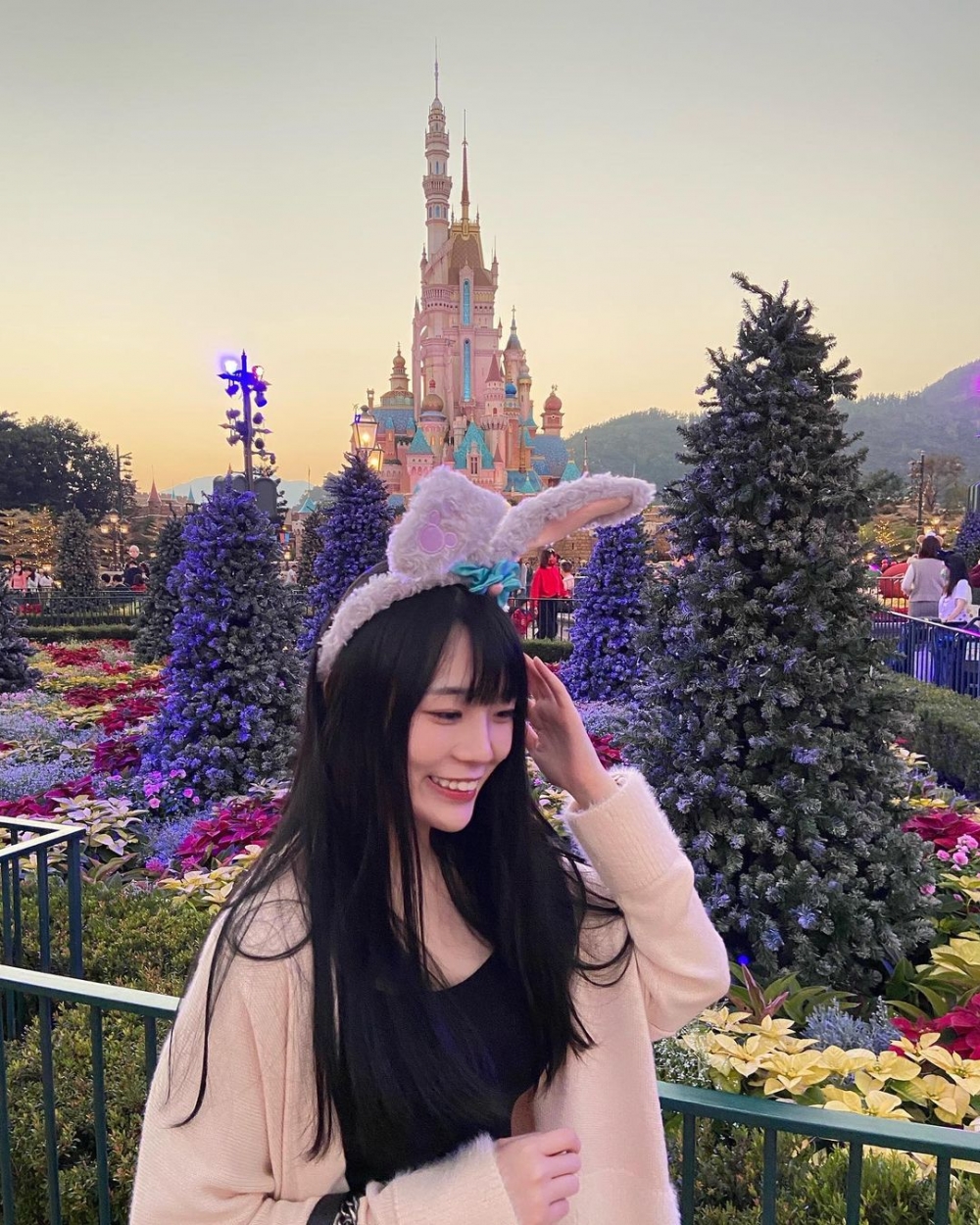 Sophia在IG分享過不少到迪士尼的照片~