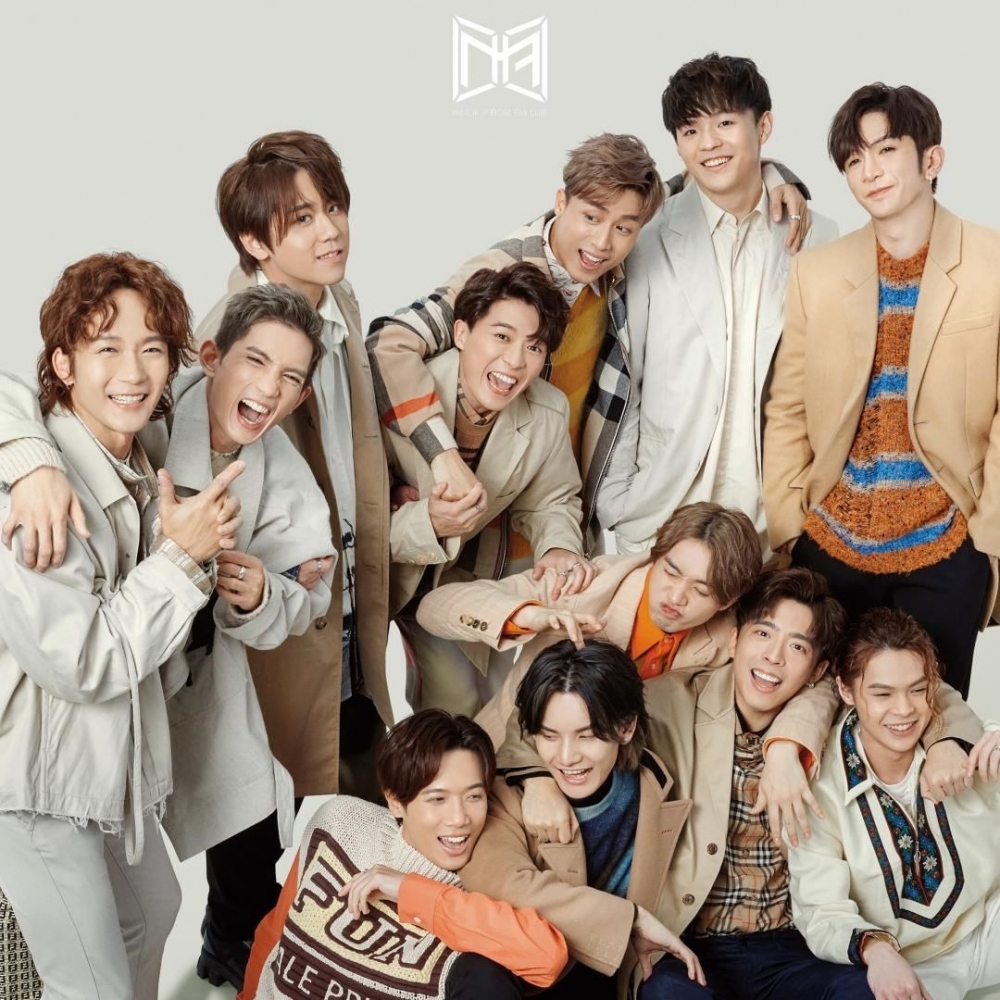 有傳MIRROR原定將於8月出席日本SUMMER SONIC音樂節，但因演唱會意外而辭演。