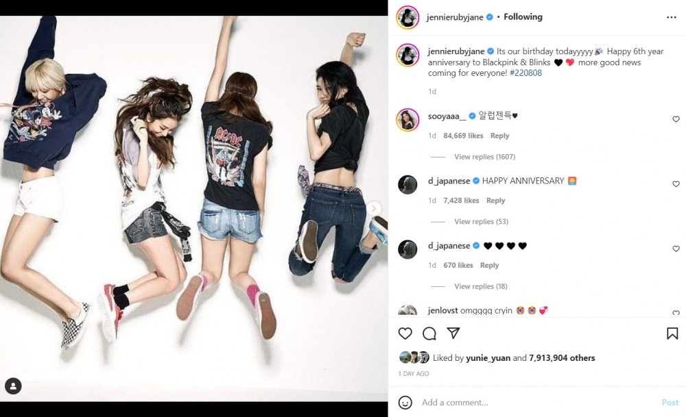 Jennie：「今天是我們的生日，BLACKPINK和BLINK六周年快樂。 很快會有更多好消息！」